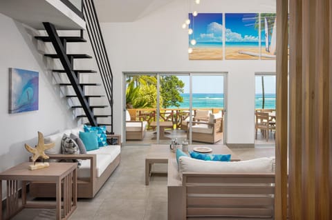 Natural landscape, Living room, Photo of the whole room, Seating area, Pool view, Sea view