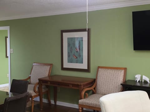 6BR in Suburban area close to Freeway and Galeria House in Bartlett