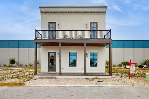 Vieux Carre House in Port Saint Joe