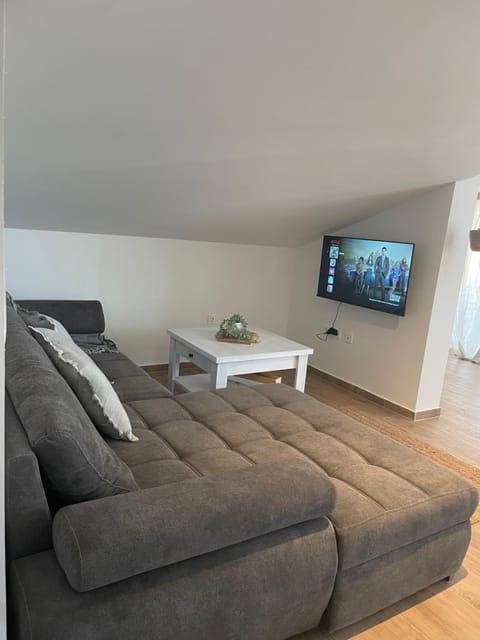 Apartmant SEASIDE - 2 min from beach, great terrace Apartment in Šibenik-Knin County, Croatia