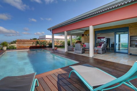 Property building, Pool view, Swimming pool, sunbed