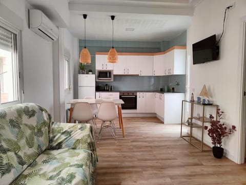 TV and multimedia, Kitchen or kitchenette, Living room