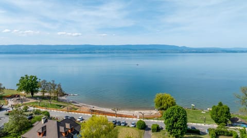 Bird's eye view, Lake view, Lake view, Mountain view