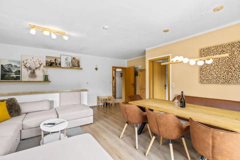 CASARINA - Alpentraum am Barmsee mit Garten Apartment in Mittenwald