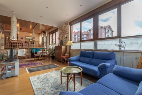 Communal lounge/ TV room, Living room