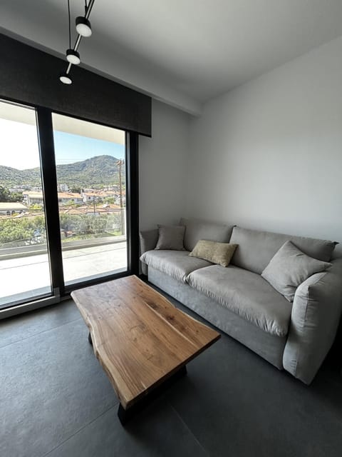 Natural landscape, Living room, Seating area