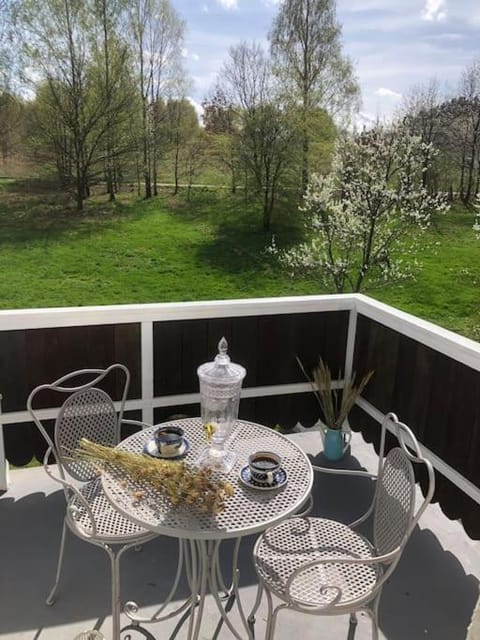 Natural landscape, Garden, View (from property/room), Balcony/Terrace, Balcony/Terrace, Seating area