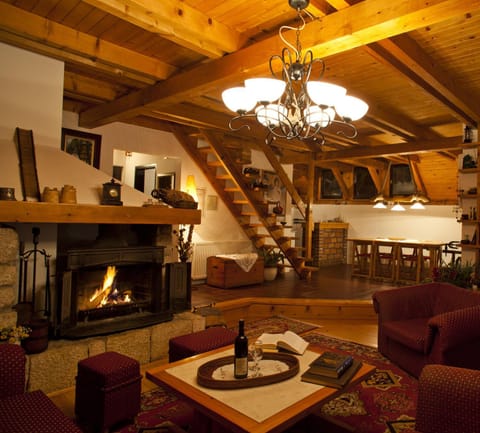 Communal lounge/ TV room