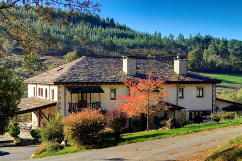 Property building, Natural landscape, Garden, Garden view