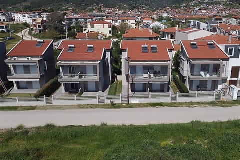 Property building, Neighbourhood, Street view, Location
