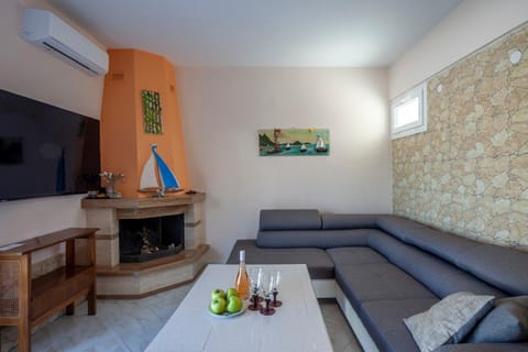 TV and multimedia, Seating area