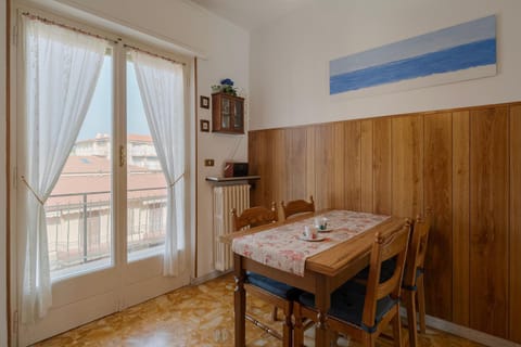 Casa Silvia - Central - Terrace - WiFi Apartment in Bordighera