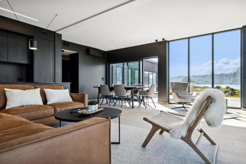 View (from property/room), Living room, Seating area, Dining area