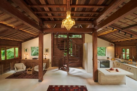 Living room, Seating area, kitchen