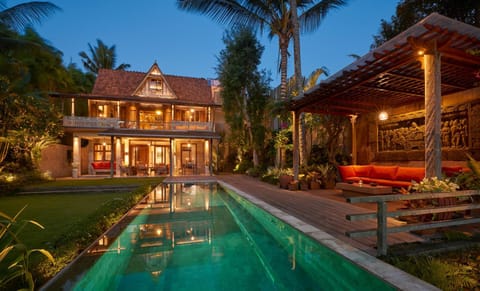 Property building, Seating area, Swimming pool