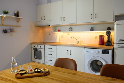 Kitchen or kitchenette, kitchen