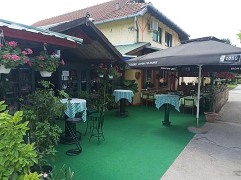 Property building, Garden view