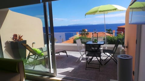 View (from property/room), Balcony/Terrace, Sea view