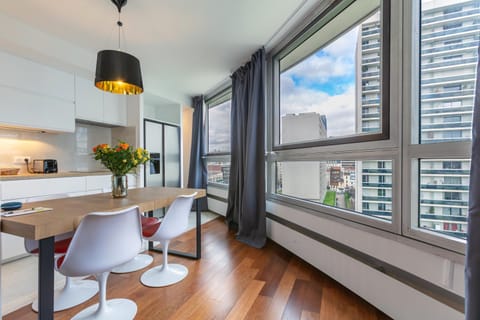 Comfortion Zaira - Suite de luxe avec vue sur la Défense Vacation rental in Puteaux