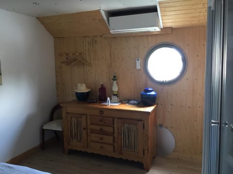 peniche l oiseau bleu Vacation rental in Lyon