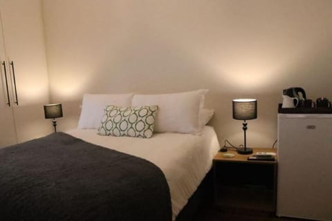 Shower, Swimming pool, Bath