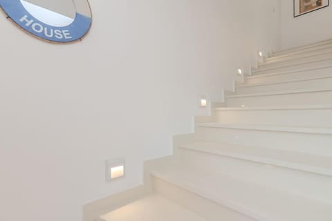 Magnolia modern house with spacious garden Apartment in Novalja