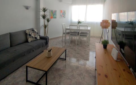 TV and multimedia, Living room, Dining area