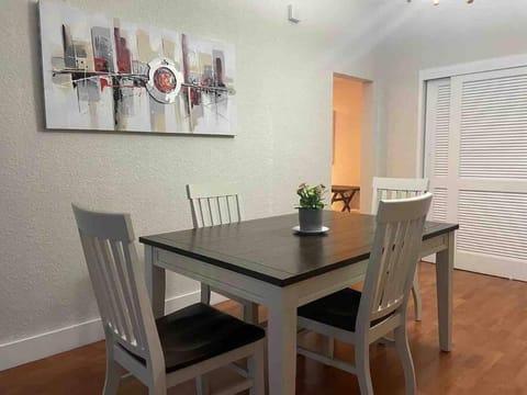 Ocean view 1 bedroom in Hollywood Apartment in Hollywood Beach