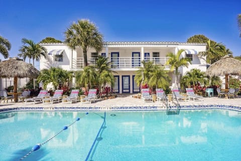 Salt Water Suites Hotel in North Redington Beach