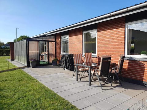 Garden, Dining area, Garden view
