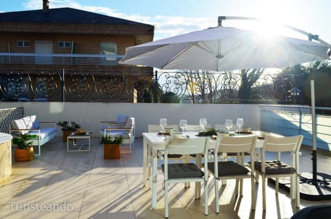 Property building, Off site, Balcony/Terrace, Balcony/Terrace