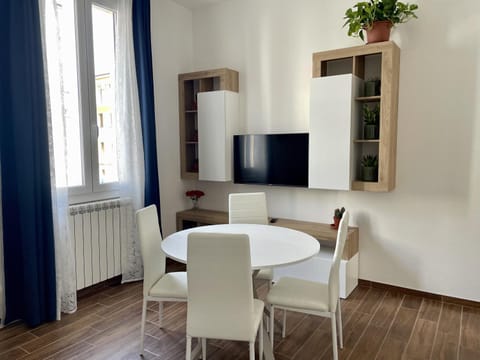 Living room, Seating area, kitchen