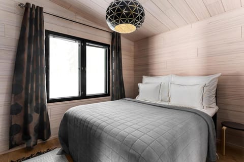 Villa Ritva - Modern - Lakefront - Hot Tub House in Uusimaa