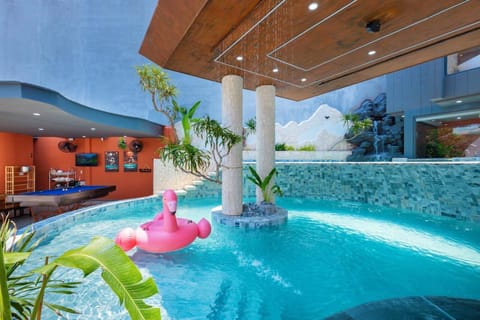 Swimming pool