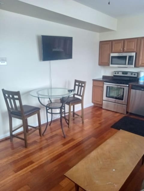 godlyone bedroom free parking Apartment in Schenectady