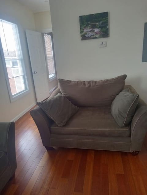 godlyone bedroom free parking Apartment in Schenectady