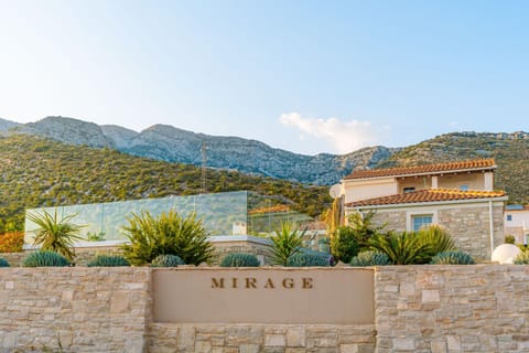 Property building, Day, Natural landscape, Mountain view