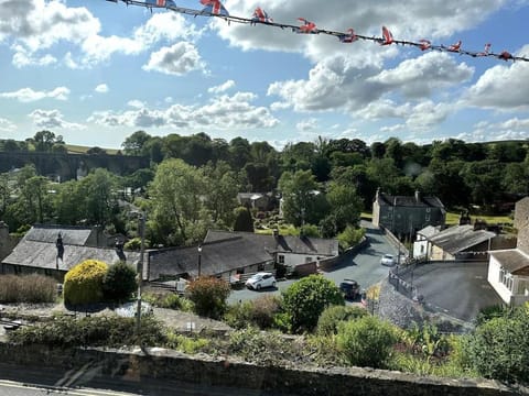 A Cosy Flat With A Dales View Apartment in Craven District