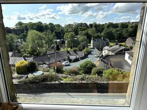 A Cosy Flat With A Dales View Apartment in Craven District