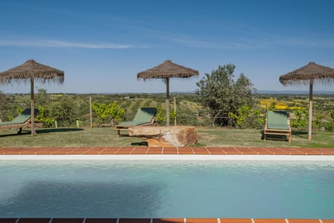 Spring, Day, Natural landscape, Garden, Garden view, Pool view, Swimming pool, Swimming pool, sunbed
