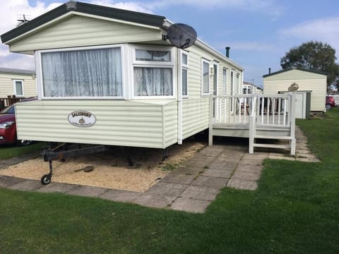 North Shore Dees Caravan lettings House in Skegness