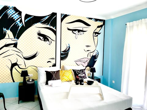 Bed, Photo of the whole room, Decorative detail, Bedroom