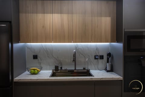 Coffee/tea facilities, Kitchen or kitchenette, kitchen