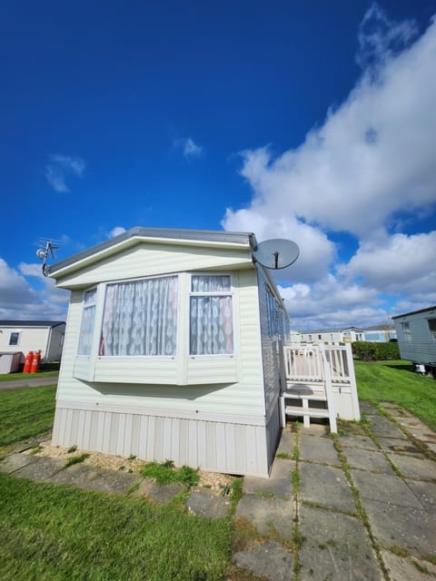 Kingfisher Oak.1044 House in Ingoldmells