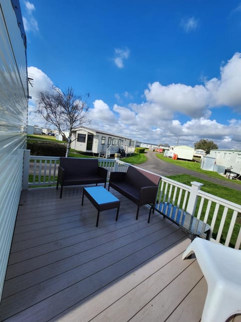 Kingfisher Oak.1044 House in Ingoldmells