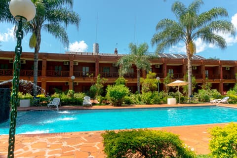 Property building, Garden, Garden view, Pool view, Swimming pool