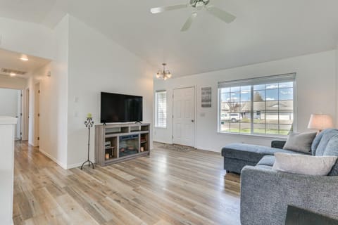 Charming Home with Patio 3 Mi to Hayden Lake! House in Hayden