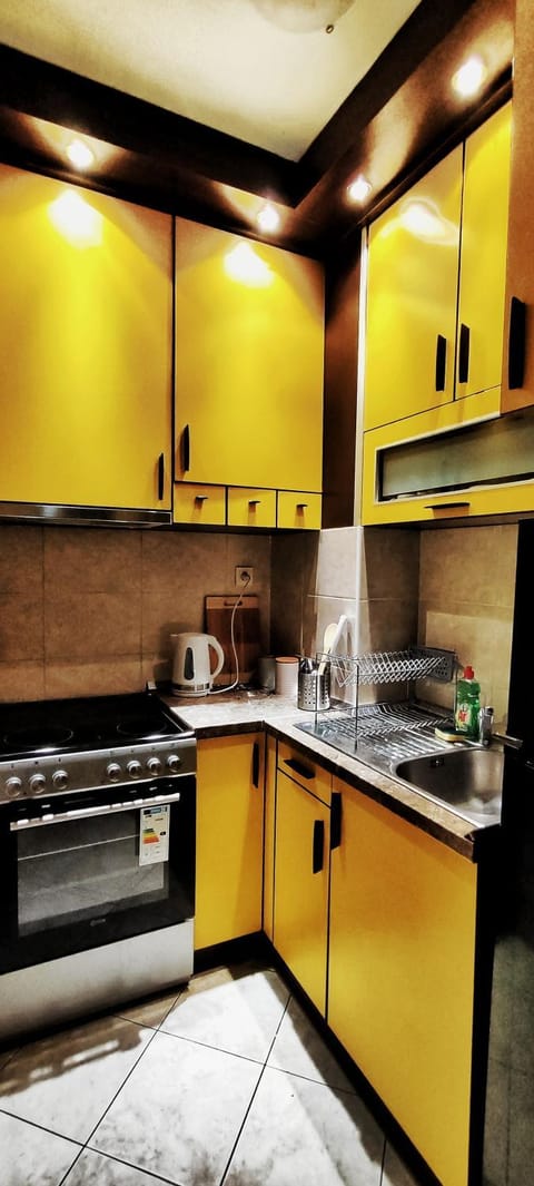 Kitchen or kitchenette, pet friendly, stove