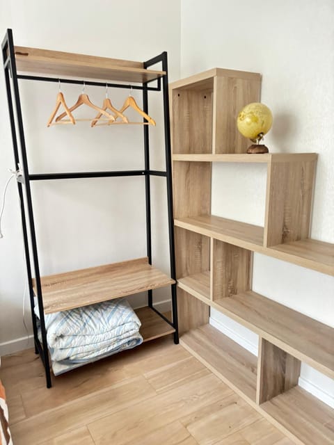 La Maison du Bonheur Unique ! Bed and Breakfast in Saint-Herblain