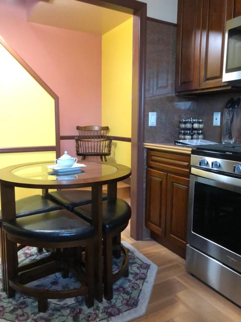 Kitchen or kitchenette, oven, stove